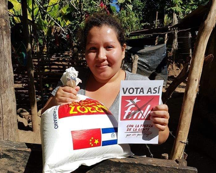 FMLN utiliza arroz donado por China para hacer campaña proselitista