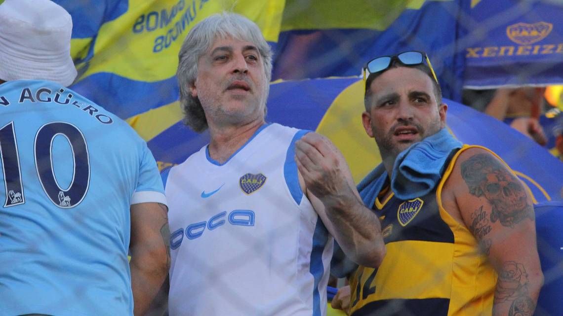 A pesar de restricción legal, autorizan a jefe de barra de Boca a viajar a Madrid