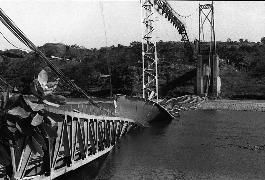 Un día como hoy hace 35 años comando del FMLN derribó Puente Cuscatlán