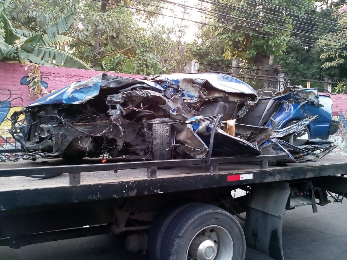 Tres jóvenes murieron en accidente de tránsito en bulevar Monseñor Romero