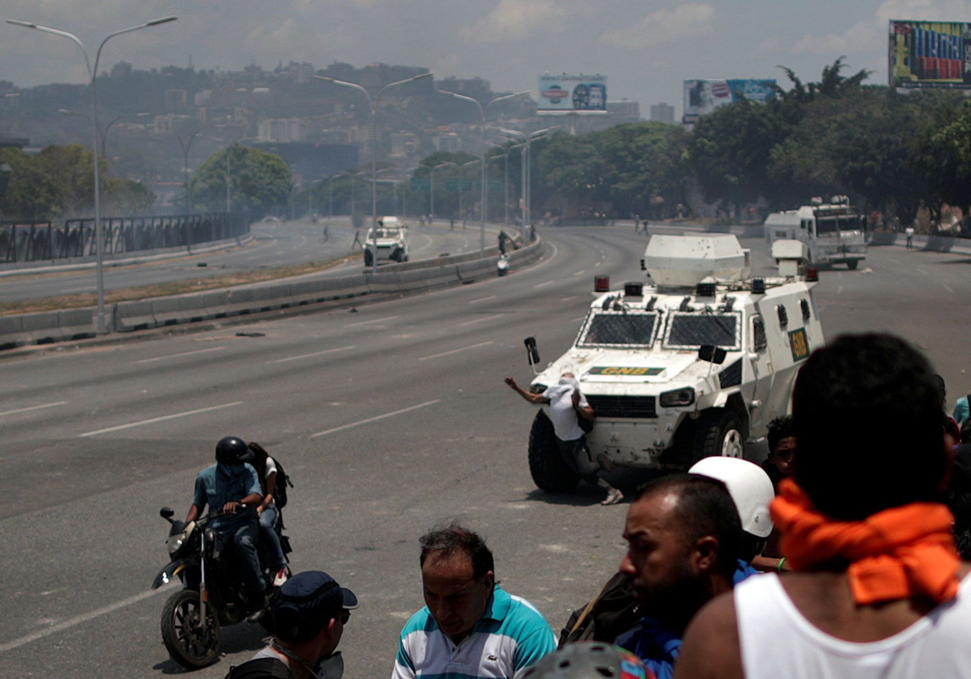 Operación Libertad: Venezolanos desafían violenta represión del régimen de Maduro
