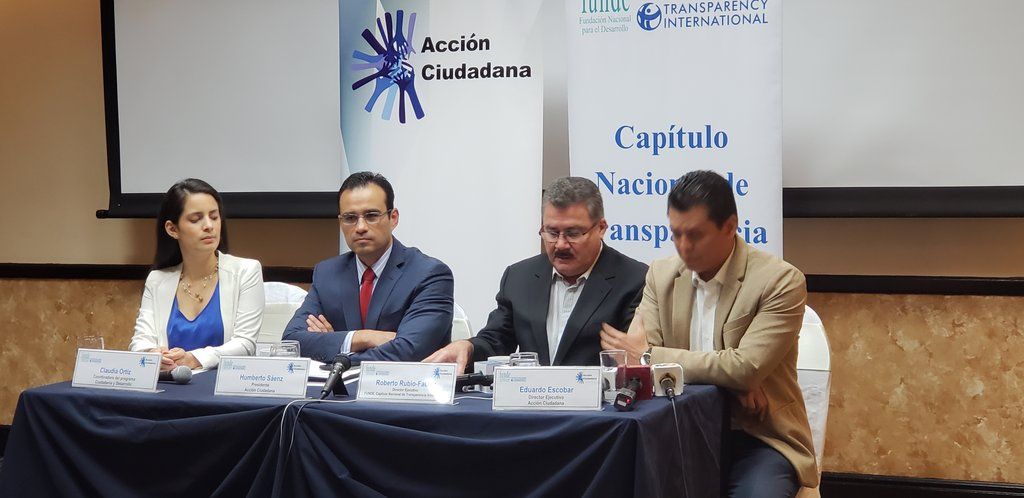 FUNDE y Acción Ciudadana plantean crear una instancia contra la corrupción, en el marco de la Constitución e independiente