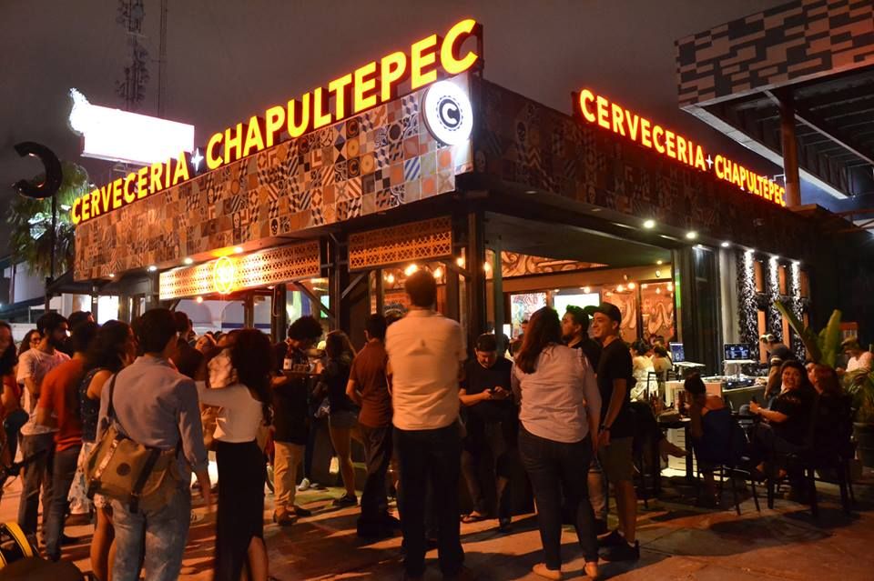 Cervecería Chapultepec despide a empleados involucrados en golpiza a clientes