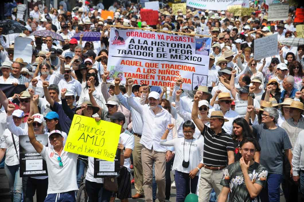 “Fuera AMLO”, el grito multitudinario que marcó el primer año de elección