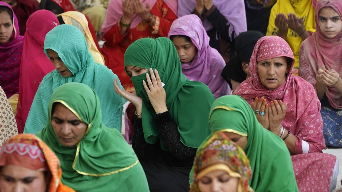 Se vale golpear a esposas, pero sin romperles huesos: líder musulmán