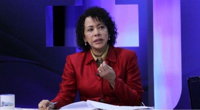 Comisionada Presidencial se negó a revelar quién pagó el viaje de Orisis Luna