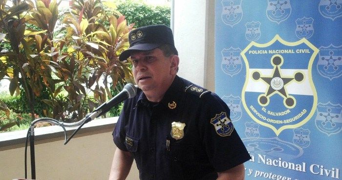 Director de la PNC pide a los salvadoreños que "tengan carácter" y no paguen la extorsión