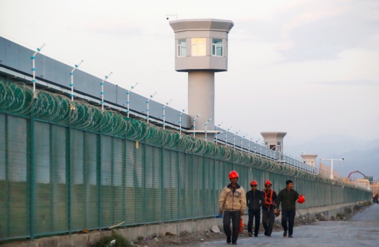 China defendió los campos de concentración y afirmó que seguirá “entrenando” a los musulmanes