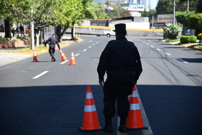Salvadoreños con dudas sobre mecanismos de control para evitar detenciones arbitrarias durante cuarentena