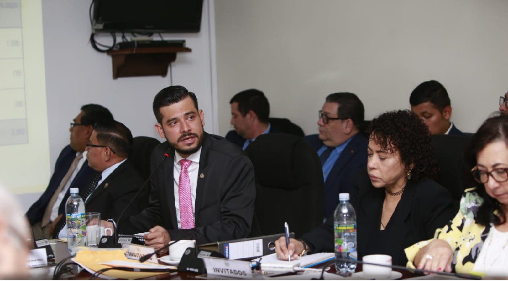 Gobierno salvadoreño dispondrá de $389 millones provenientes de FMI para enfrentar pandemia