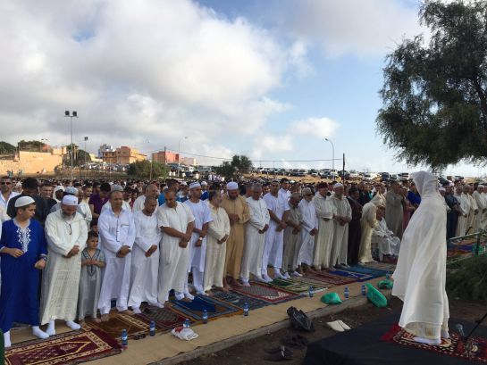 Con rezos los musulmanes celebran este domingo el final del Ramadán