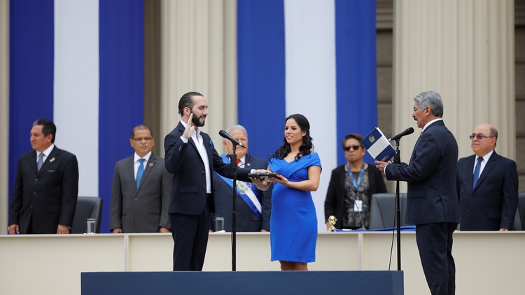 Ciudadanos que promuevan la reelección del Presidente perderán su derecho al voto y a optar por un cargo público