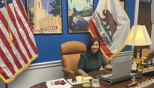 Reporte de corrupción de funcionarios salvadoreños ya se encuentra en oficina de congresista Norma Torres