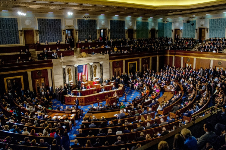 Congreso de EE. UU. condena golpe al poder judicial y exige al gobierno de Bukele respetar la democracia