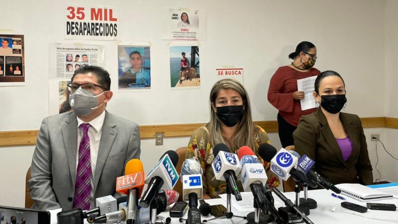 Madre de jóvenes desaparecidos: "Son completamente falsas las declaraciones del gabinete de seguridad del Gobierno”
