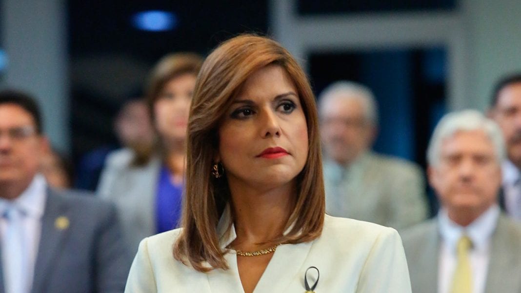 Cuestionan a Milena Mayorga por asegurar que El Salvador tiene 5,000 nuevas empresas