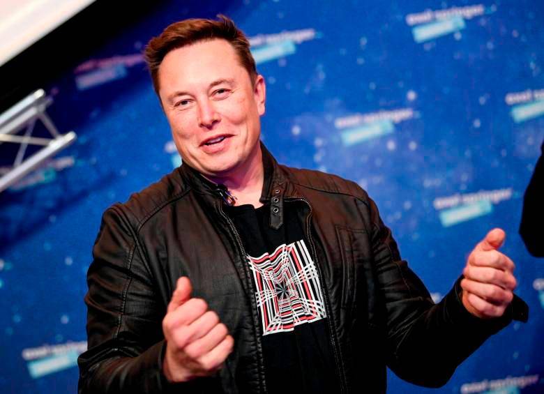 Musk, Tesla y SpaceX fueron demandados por $258 millones por una presunta estafa piramidal utilizando criptomonedas