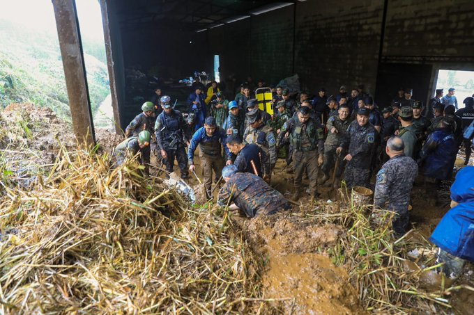 El Salvador enfrento lluvias con un desmontado Sistema de Protección Civil, poca planificación y politización de la emergencia