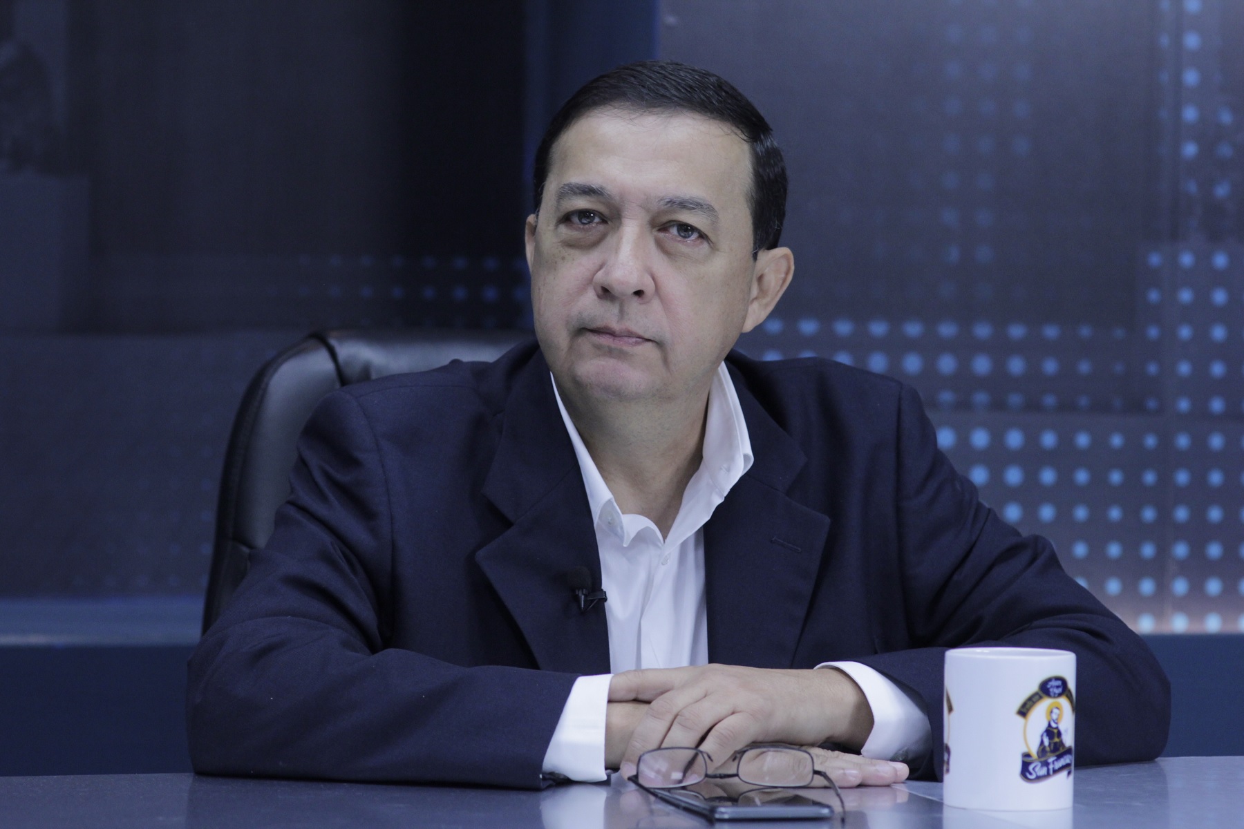 Carlos Araujo: Si los partidos políticos participan en la elección presidencial con Bukele “estarían legitimando” un acto inconstitucional