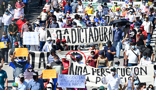 El Salvador reprueba en índice global de Estado de Derecho