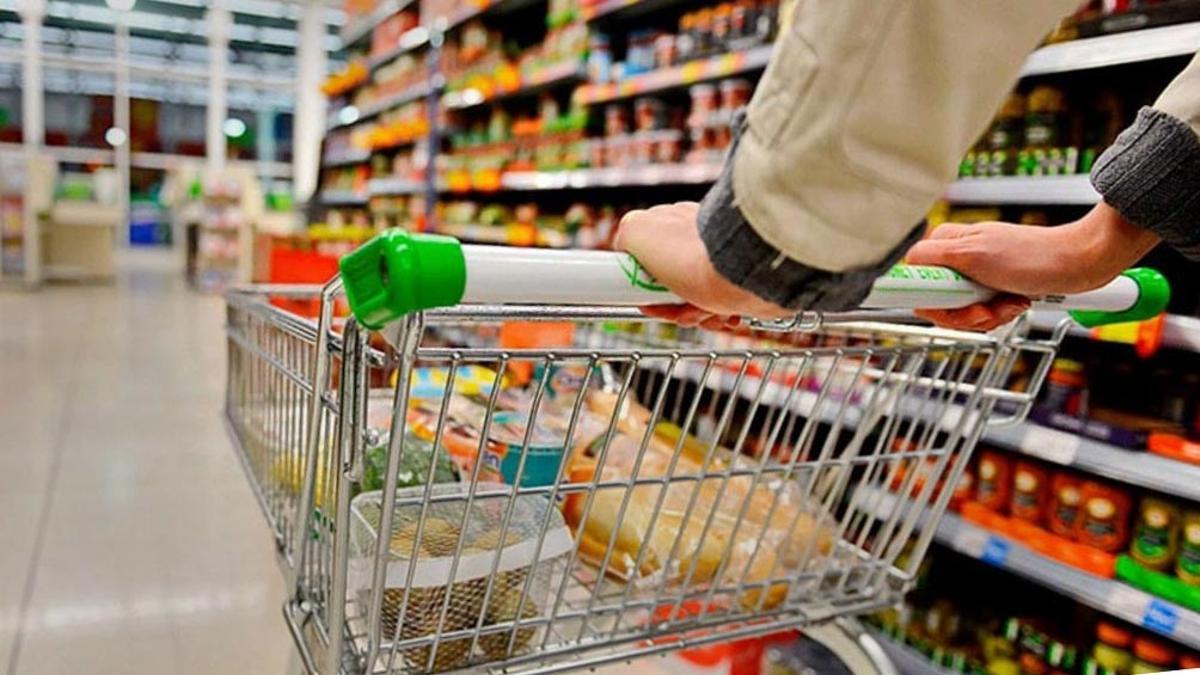 La mitad de los salvadoreños han dejado de comprar algunos alimentos por el aumento de los precios