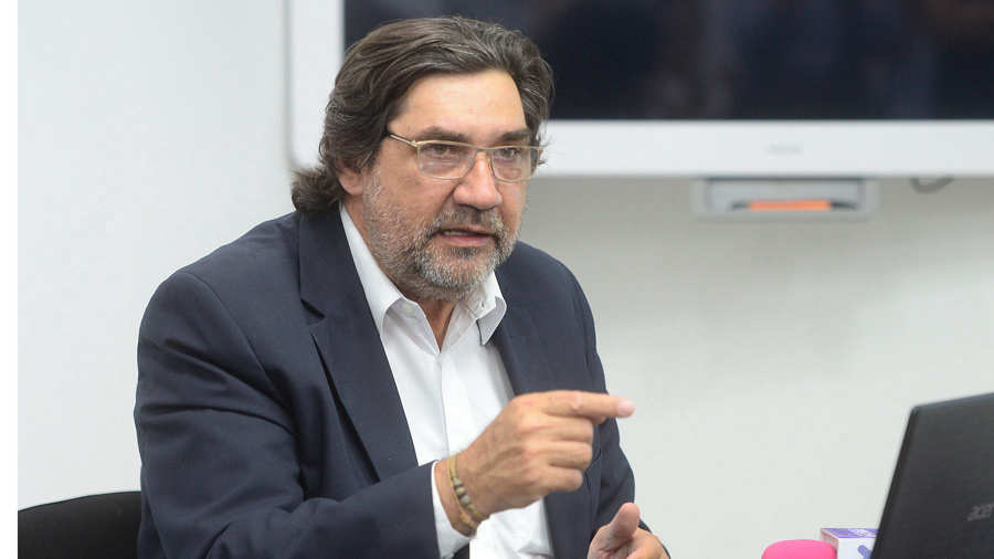 Investigador Oscar Picardo al diputado Hermann Bruch: Con insultos y agresiones no se hace democracia
