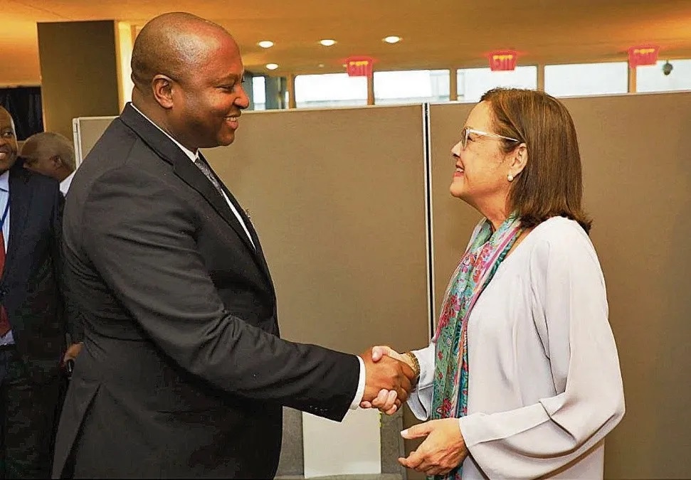Gobierno de El Salvador abre relaciones diplomáticas con Guinea Ecuatorial y Ruanda, dos países dictatoriales