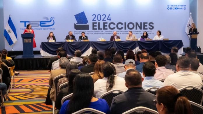 Solo 4 de cada 10 salvadoreños confían en el trabajo del Tribunal Supremo Electoral