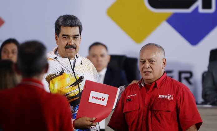 Maduro oficializa candidatura para  nueva reelección mientras bloquea inscripción de la oposición