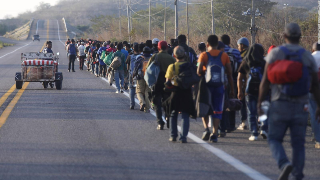 Cada vez más salvadoreños buscan refugio fuera del país