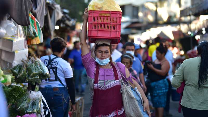 Aumento de precios agobia a 8 de cada 10 salvadoreños, mientras Gobierno ignora el problema, revela Fundaungo
