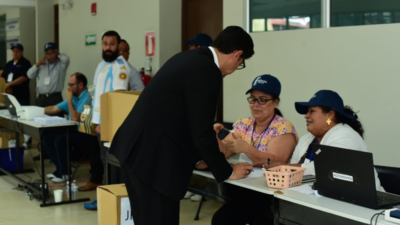 Desconfianza y baja participación marcaron las elecciones de Fedaes: Solo el 9.6% de abogados votó