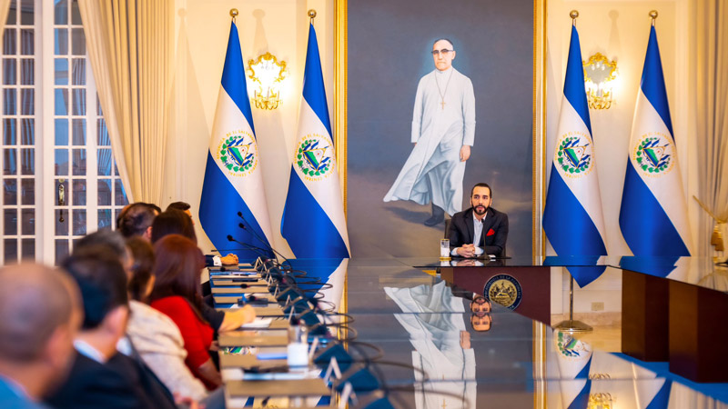 Bukele admitió crisis en producción de alimentos, pero culpó a comerciantes por altos precios