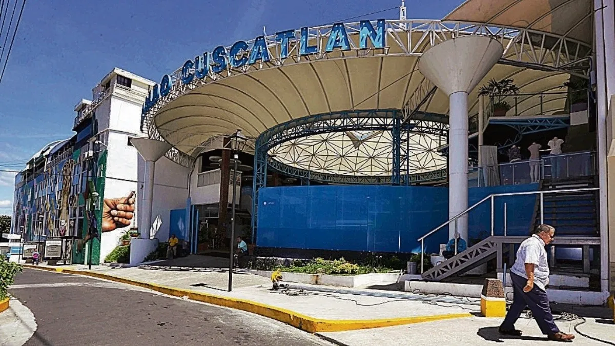 Exmercado Cuscatlán es puesto en alquiler como complejo para call centers tras años de deudas