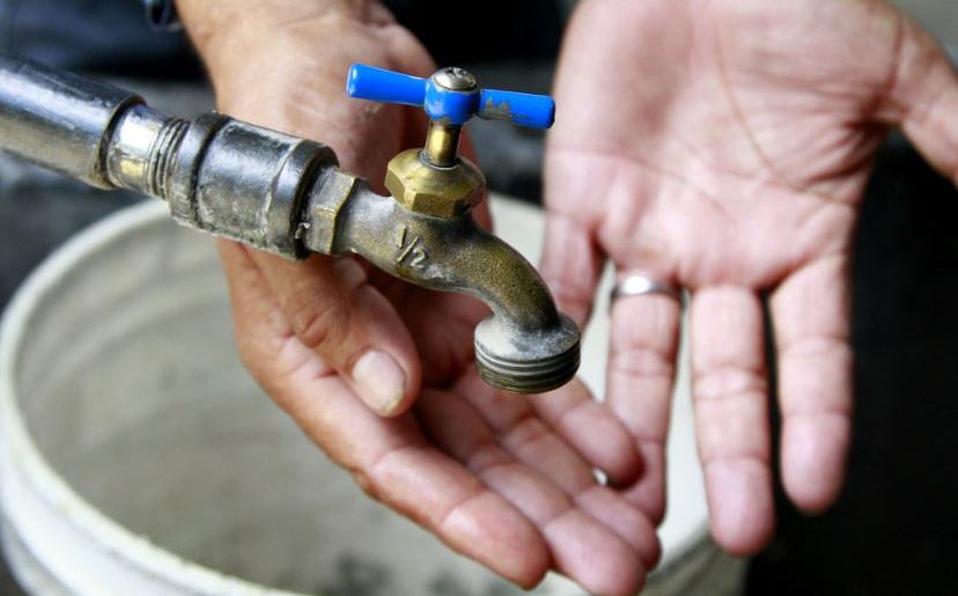 ANDA reporta daños en tubería principal y suspende servicio de agua en varios sectores del AMSS