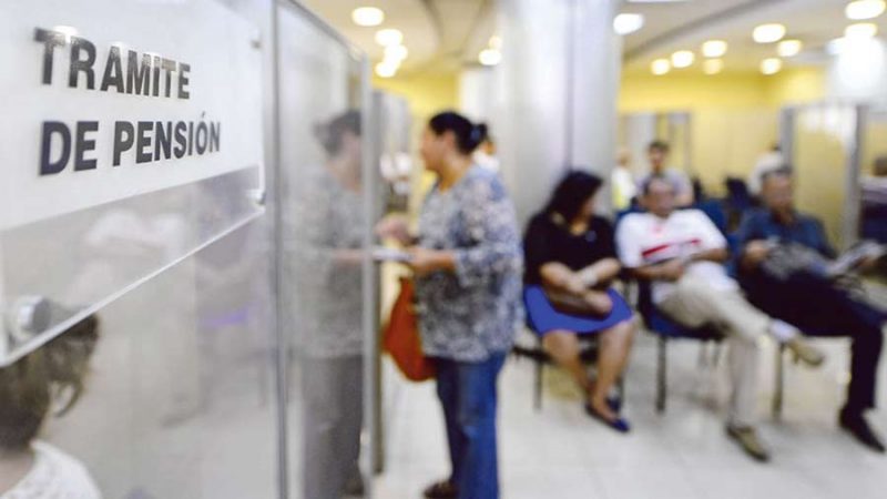 Gobierno ya adeuda más de $10,600 millones de las pensiones de los trabajadores y sigue sin transparentar el uso de los fondos