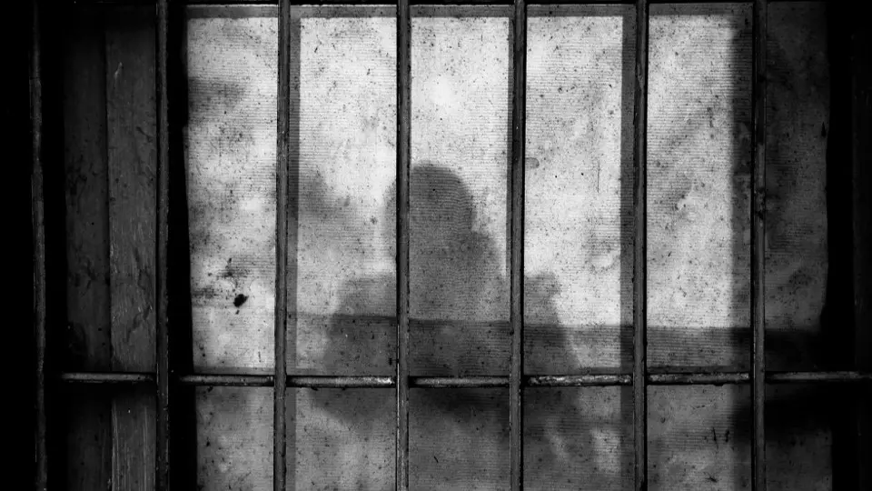 El Salvador entre los países con mayor riesgo de tortura, según nuevo índice internacional