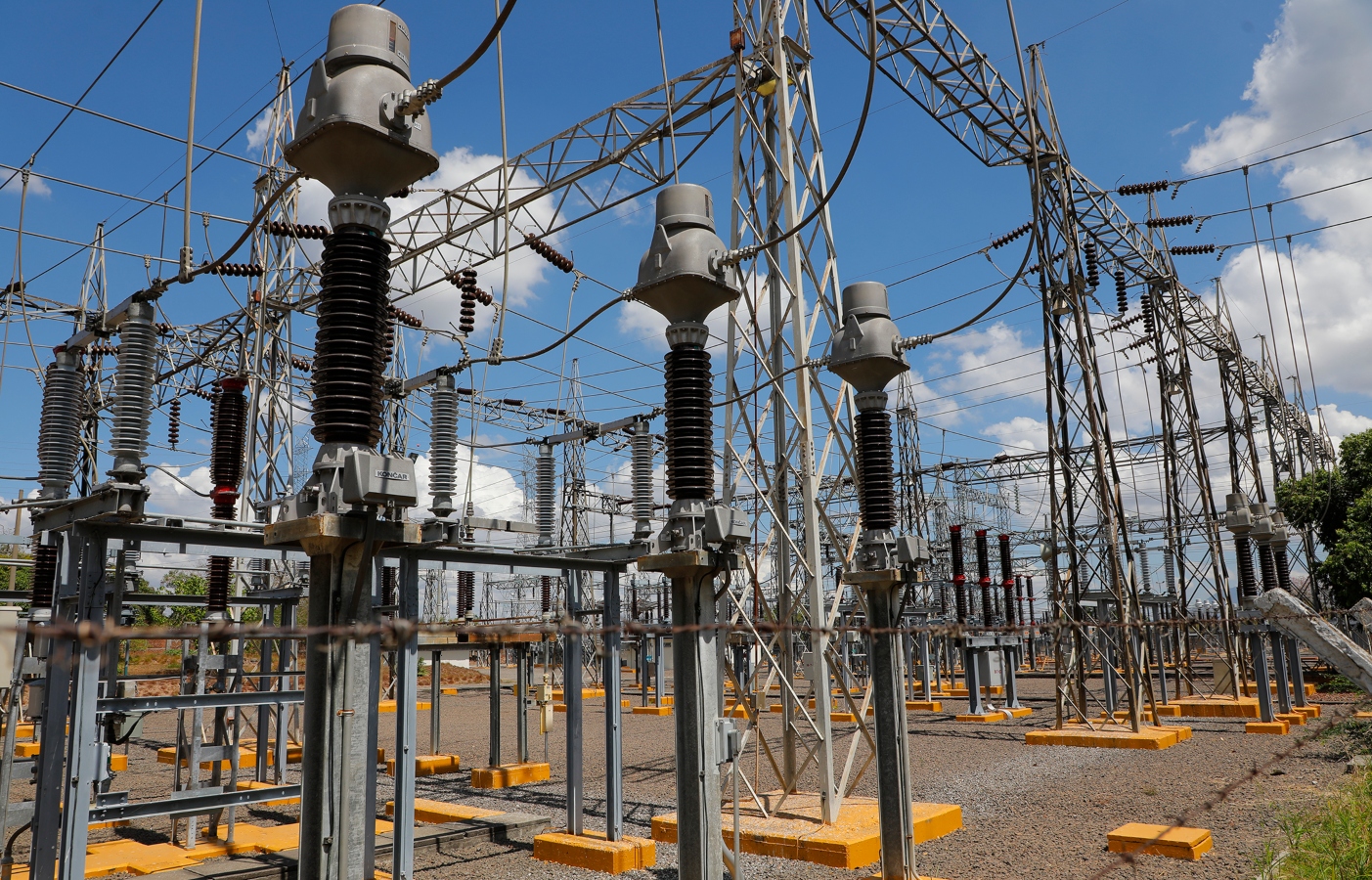 Exportaciones de energía de El Salvador caen 66 % en cinco meses