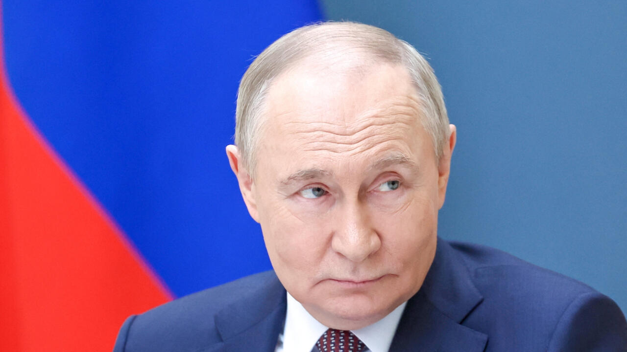 Putin detuvo a uno de sus últimos opositores internos por criticar la guerra en Ucrania