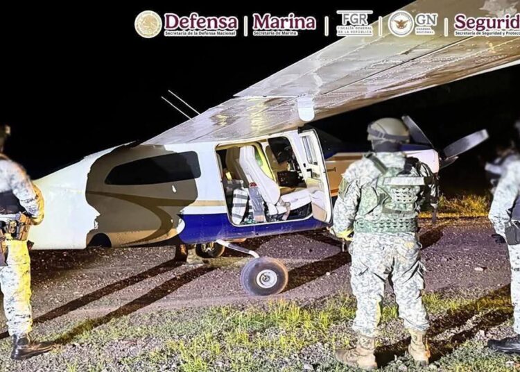 México incauta casi media tonelada de cocaína que volaba desde el sur de El Salvador