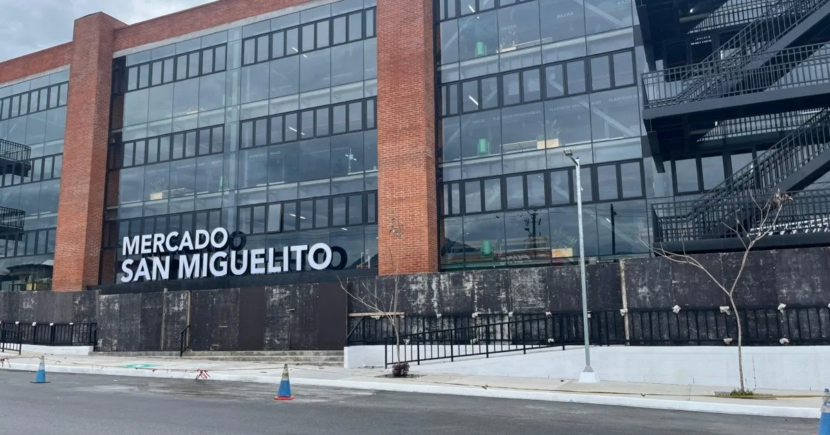 Comerciantes del nuevo Mercado San Miguelito preocupados por aumento en costo de locales