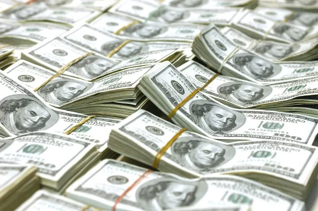 El Salvador debe ya el 88 % de lo que produce: deuda total llega a $32,280 millones