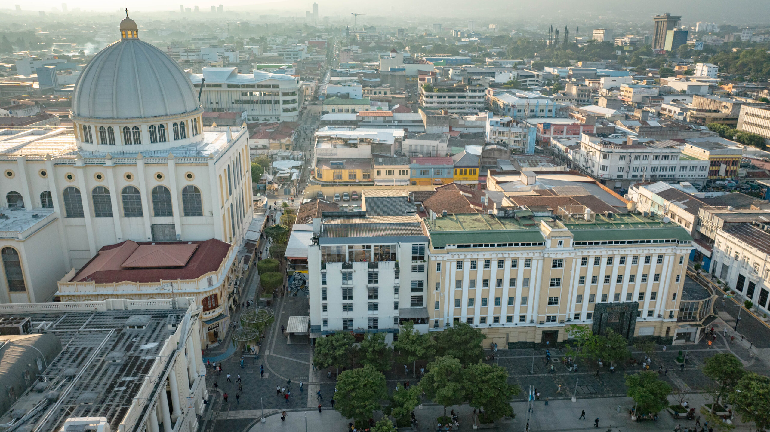 Invertir en el Centro Histórico de San Salvador será negocio redondo: 10 años sin pagar renta ni impuestos municipales