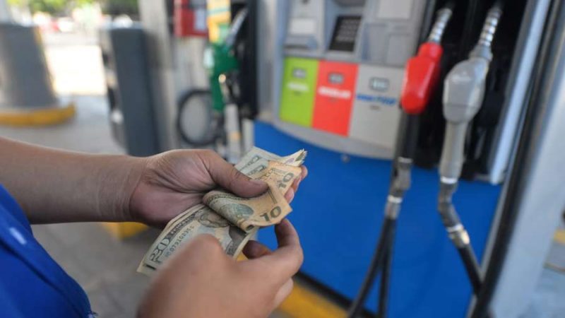 Nuevo incremento a los combustibles golpea el bolsillo salvadoreño desde este 26 de noviembre