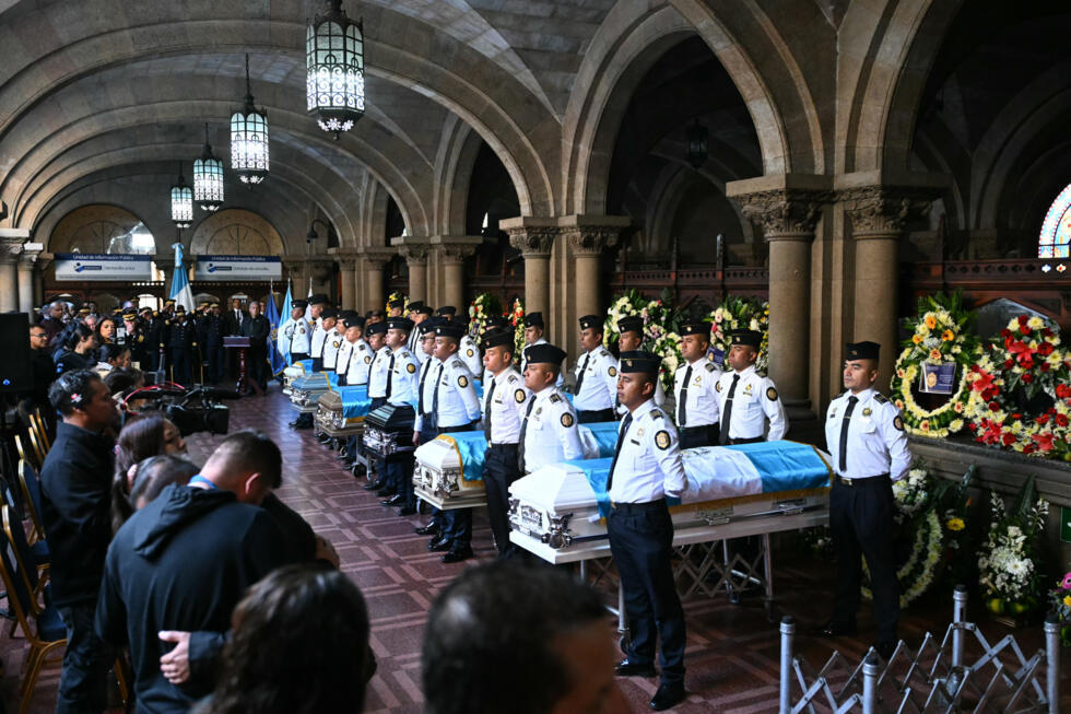 Ya suman nueve los agentes policiales muertos por ola de violencia en Guatemala