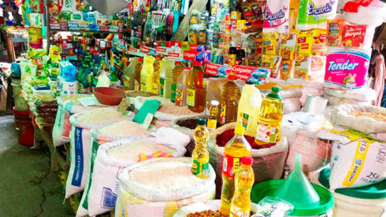 Costo de la canasta básica sube y agrava la presión económica en El Salvador