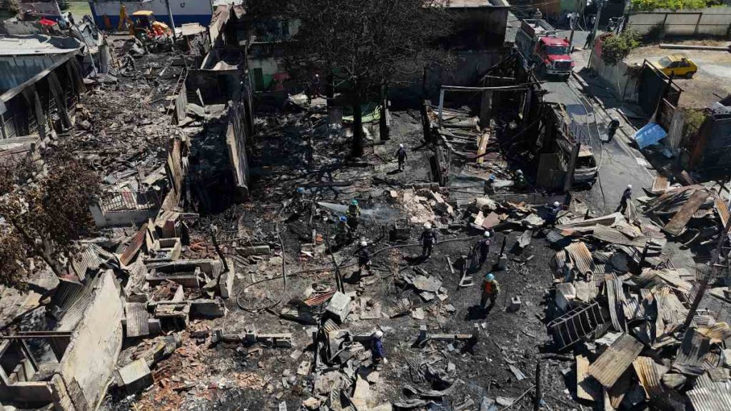 Sin determinar origen del siniestro que afectó el centro capitalino de San Salvador