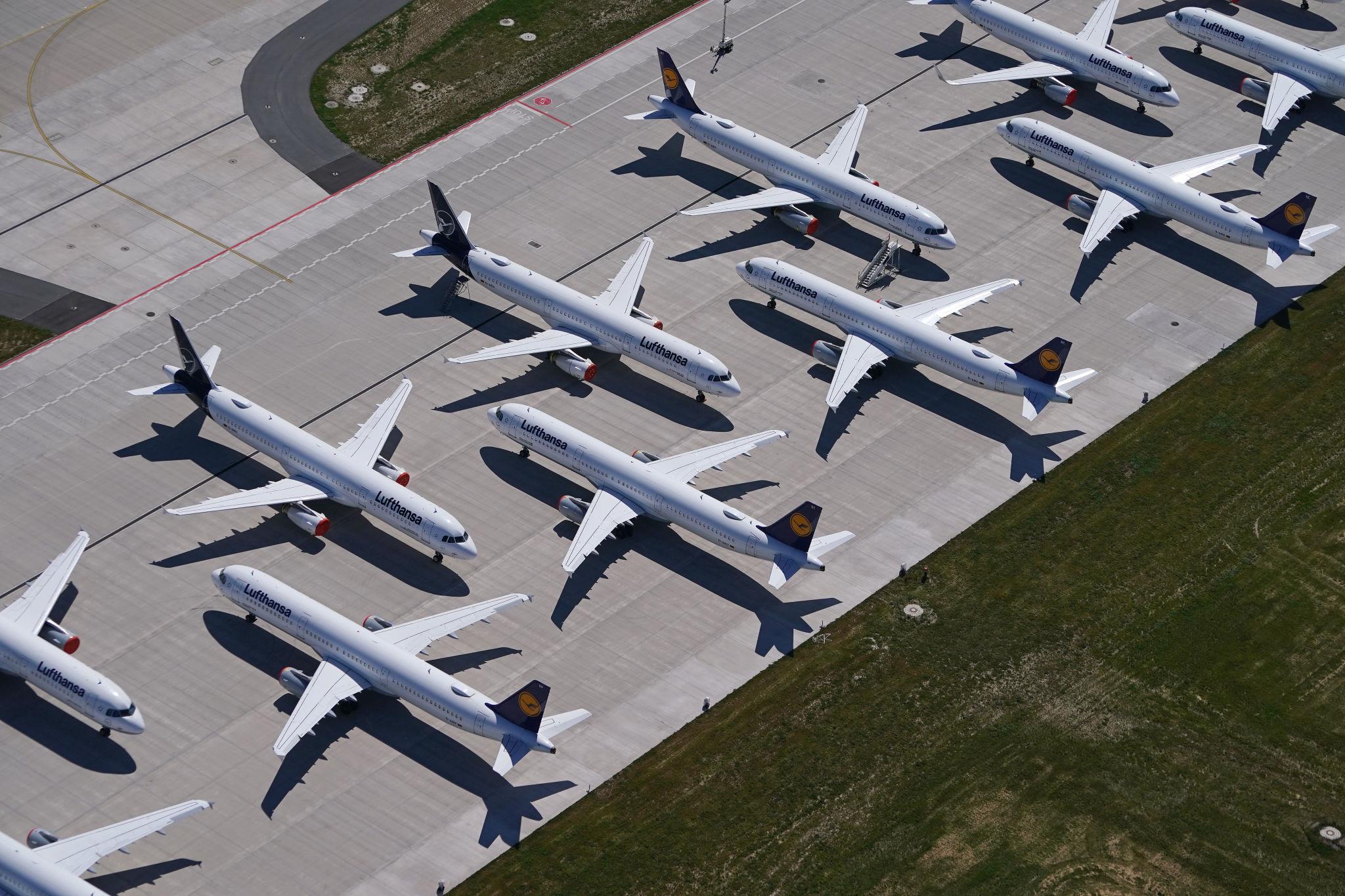 Lufthansa cancela 20,000 vuelos por alza del combustible tras crisis en Medio Oriente