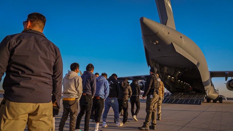 EE. UU. expulsa a salvadoreño que solicitó asilo político