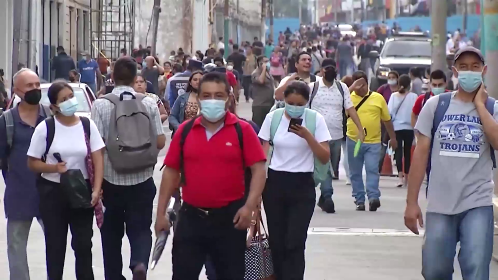 Advierten que virus sincitial respiratorio también afecta a adultos mayores en El Salvador